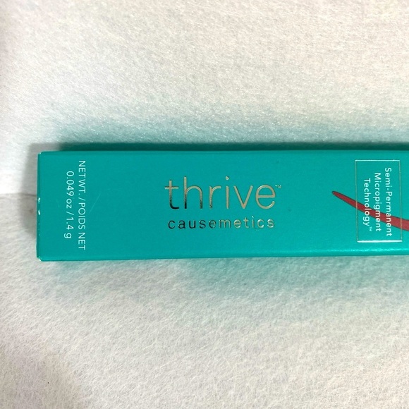 Thrive Causemetics Infinity Waterproof Eyeshadow Stick Tai Warm Cranberry Matte - Picture 5 of 10
